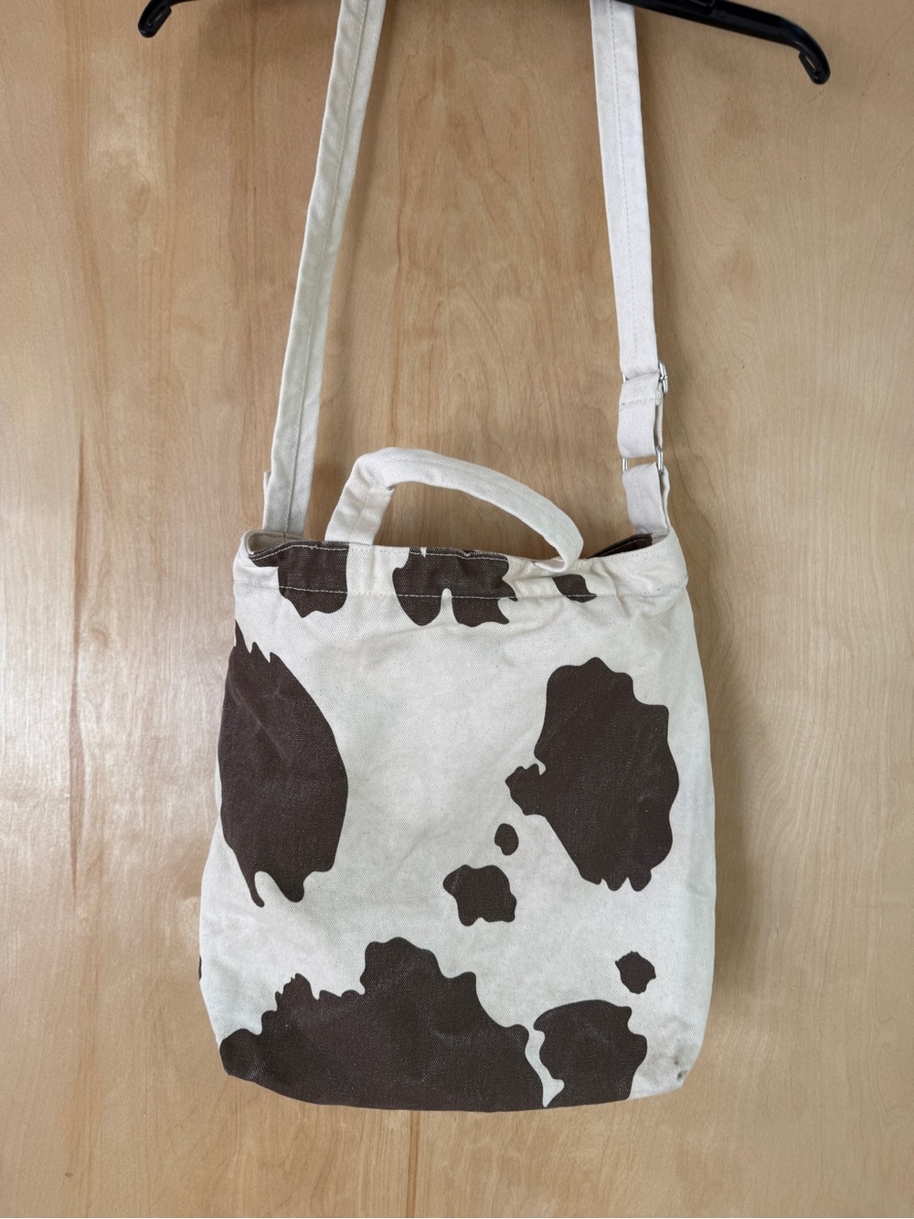Set of 2 BAGGU Canvas Totes – Cow Print & Grid Pattern – EUC/Pre-Loved - Picture 12 of 16